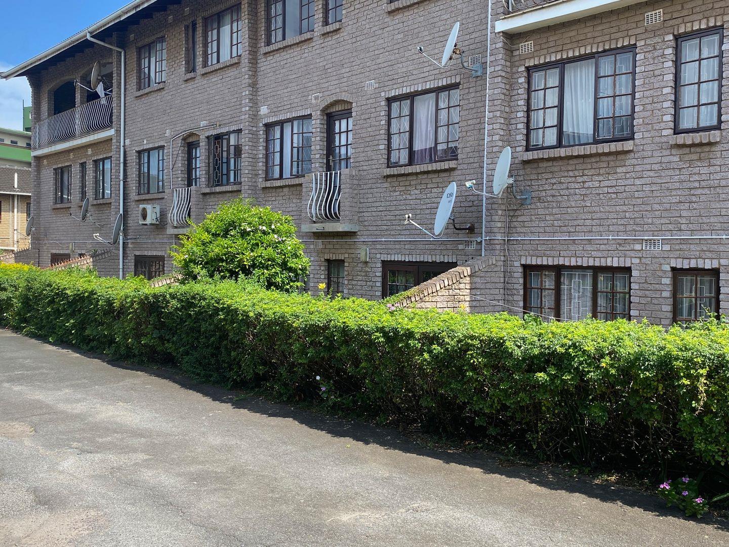 3 Bedroom Townhouse for sale in Fields Hill 11 Calsi Gardens, 11