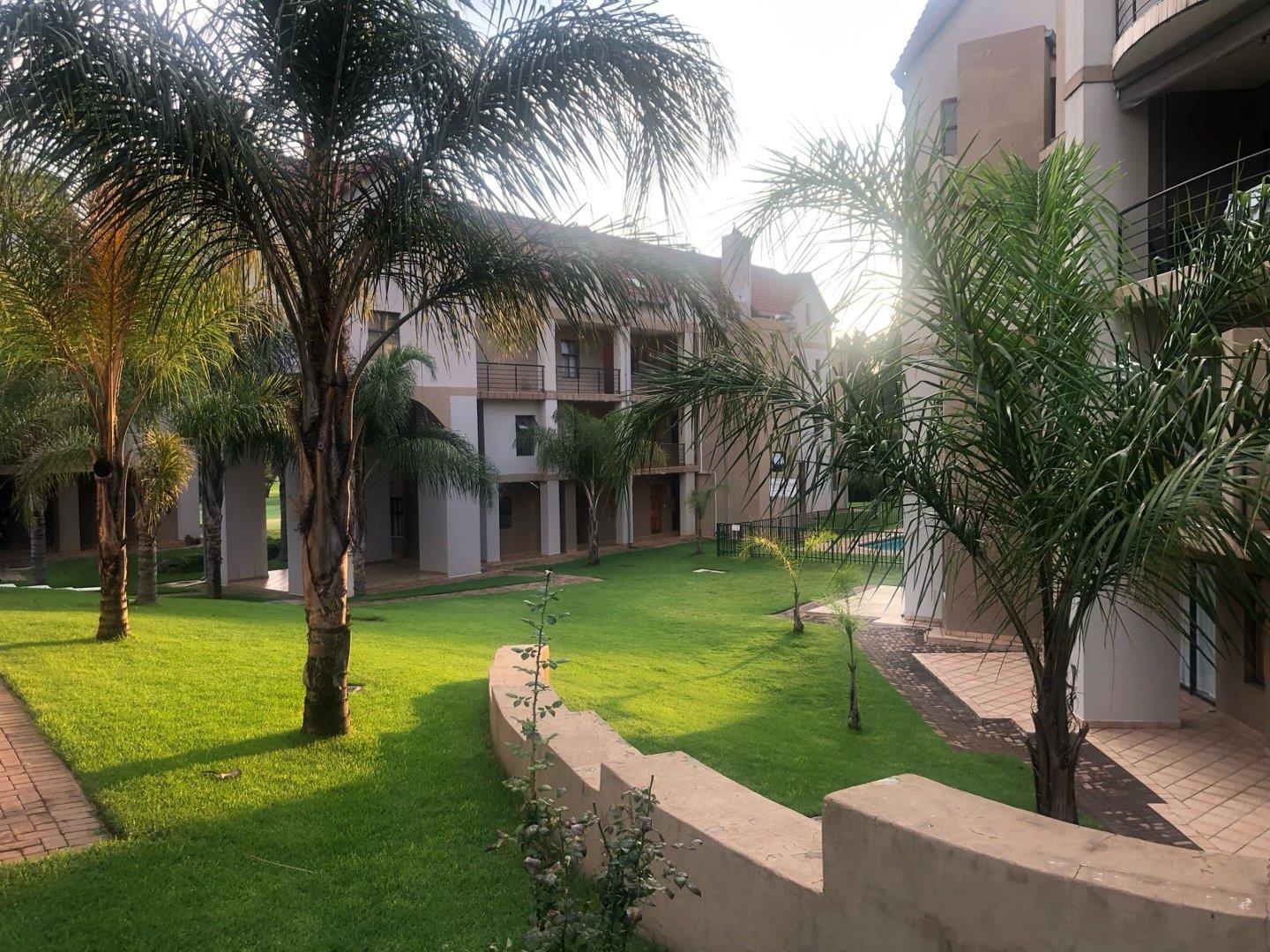 Zwartkop Golf Estate Property Property and houses to rent in Zwartkop