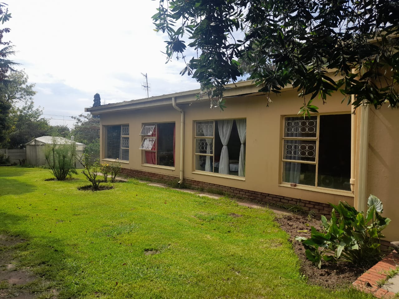 5 Bedroom House for sale in Ermelo P24113989144