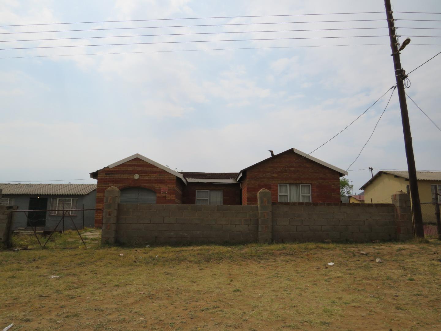 Ezibeleni Property Property and houses for sale in Ezibeleni