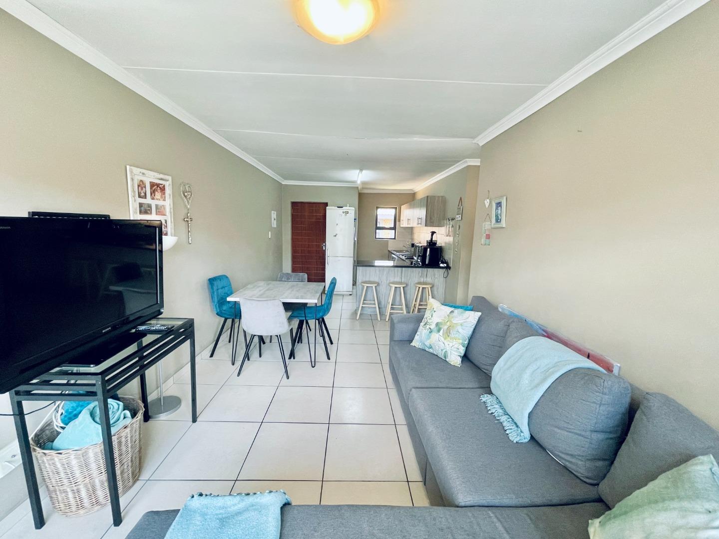 3 Bedroom Apartment / flat for sale in Albemarle P24113989749