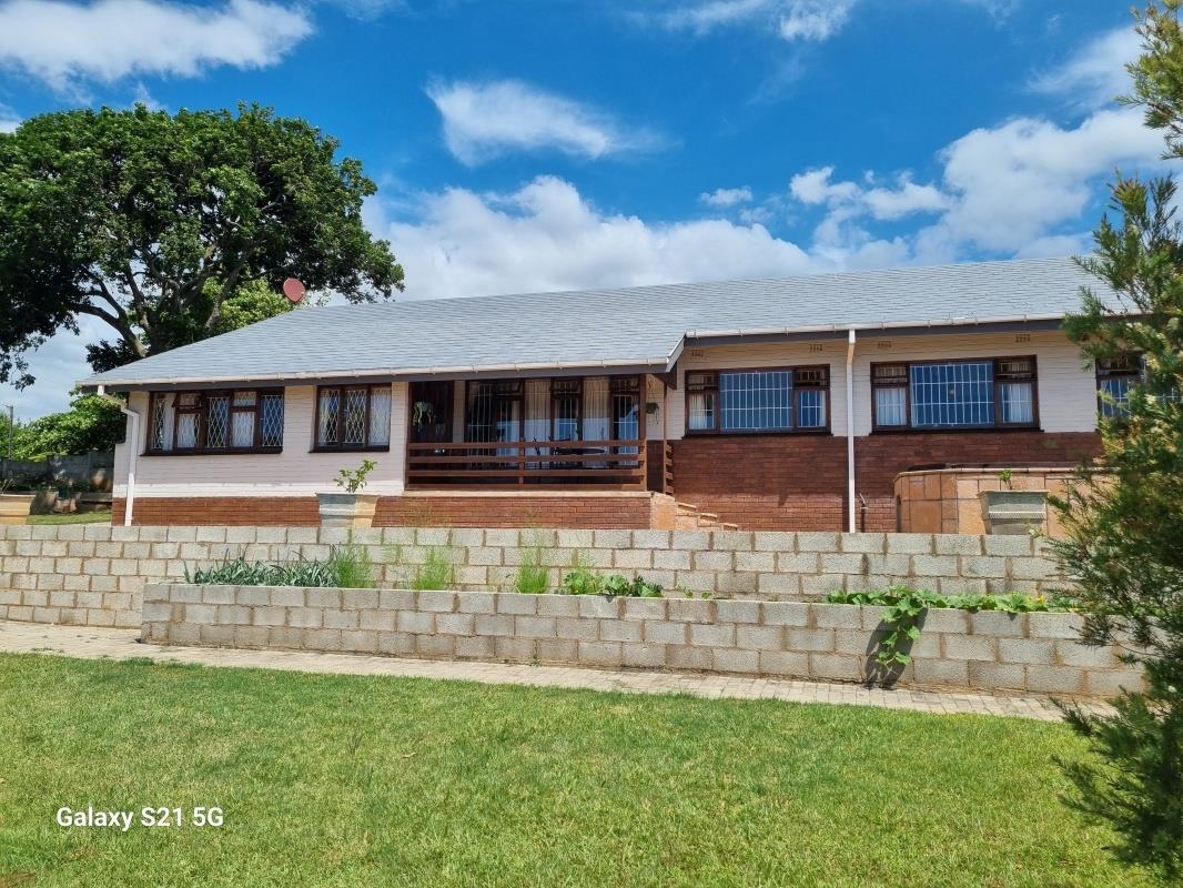 3 Bedroom House for sale in Uvongo Beach P24113990388