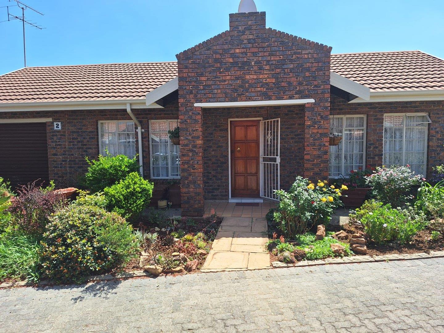 Three Rivers Property Townhouses for sale in Three Rivers