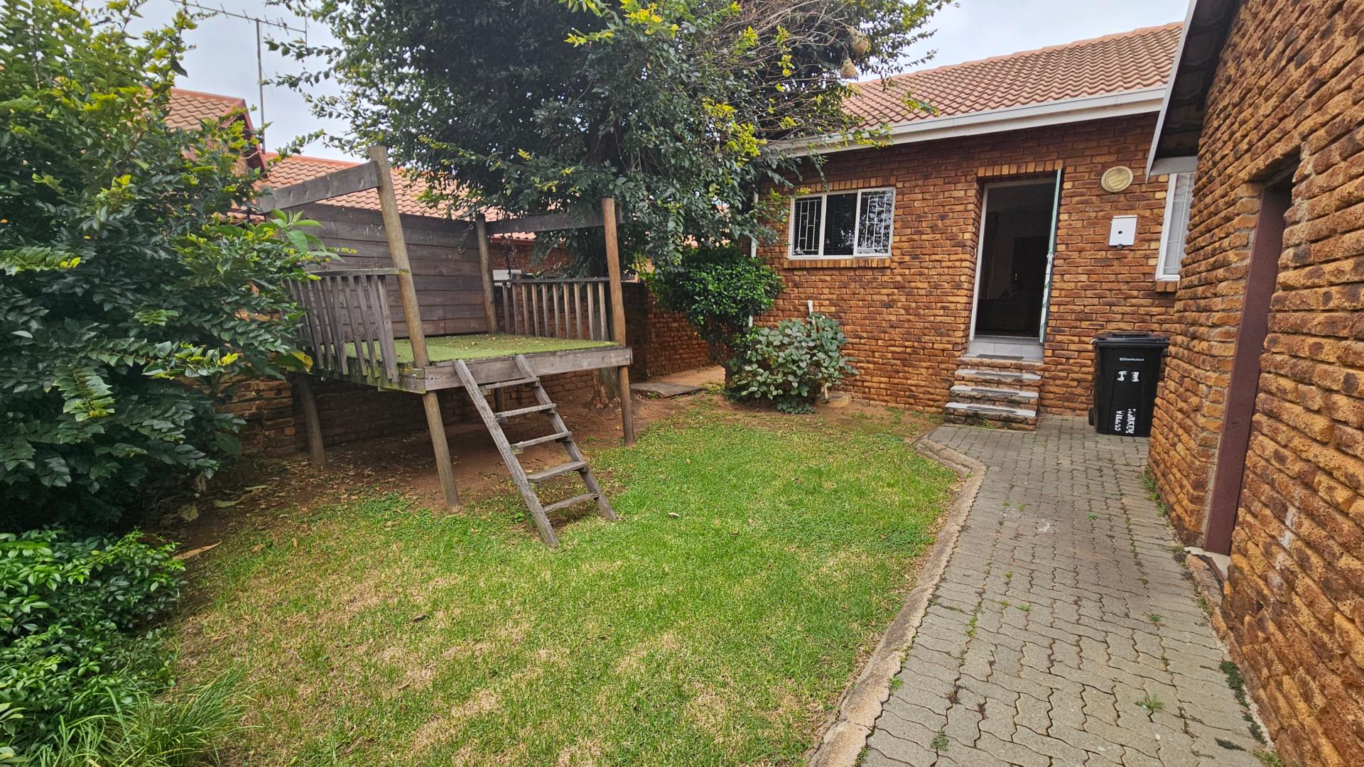 3 Bedroom Apartment / flat for sale in Norkem Park 103 Mooirivier