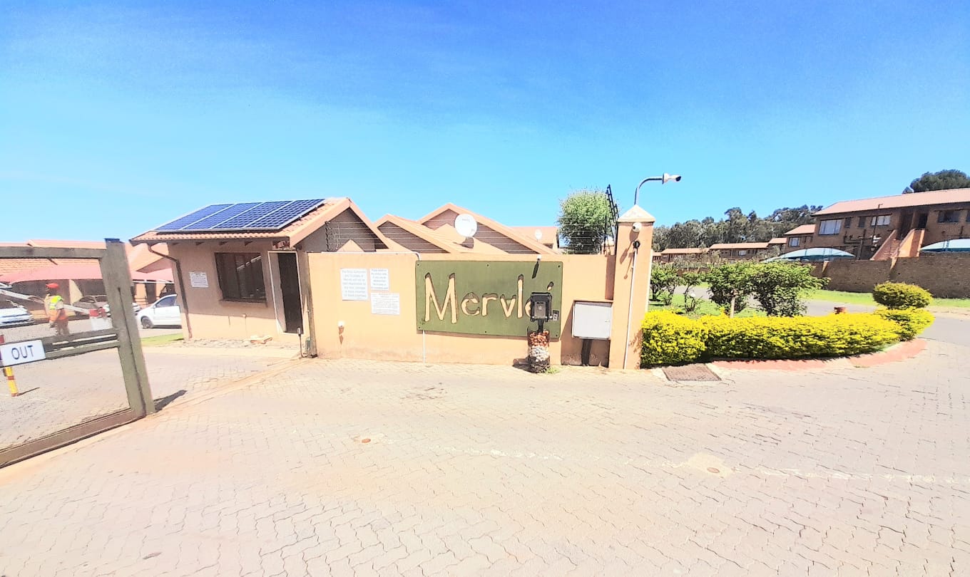 2 Bedroom Townhouse for sale in Meredale 45 Mervlei, 3 Ulster Road