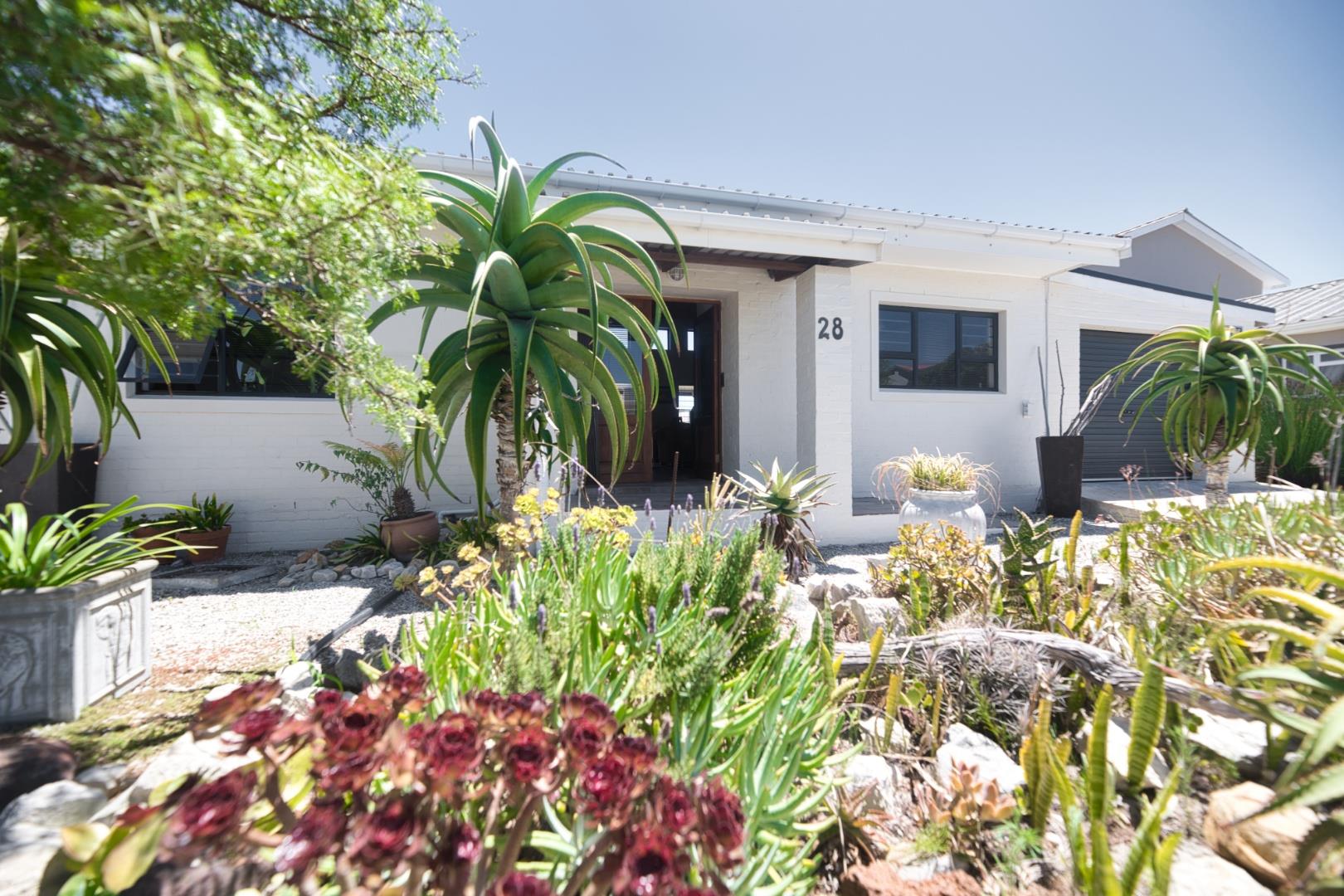 3 Bedroom House for sale in De Kelders 28 Stirling Street P24113992374