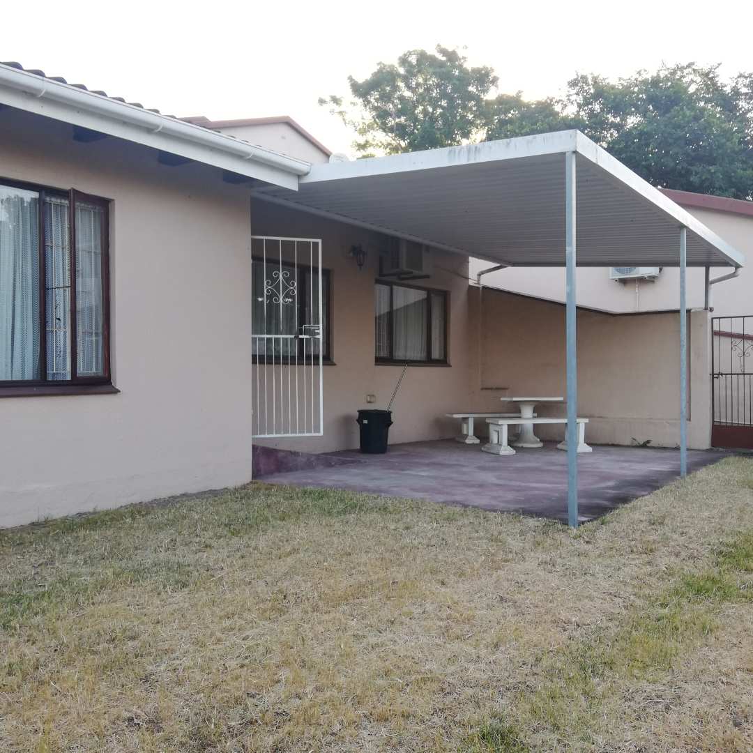 3 Bedroom Townhouse for sale in Malvern P24113666492