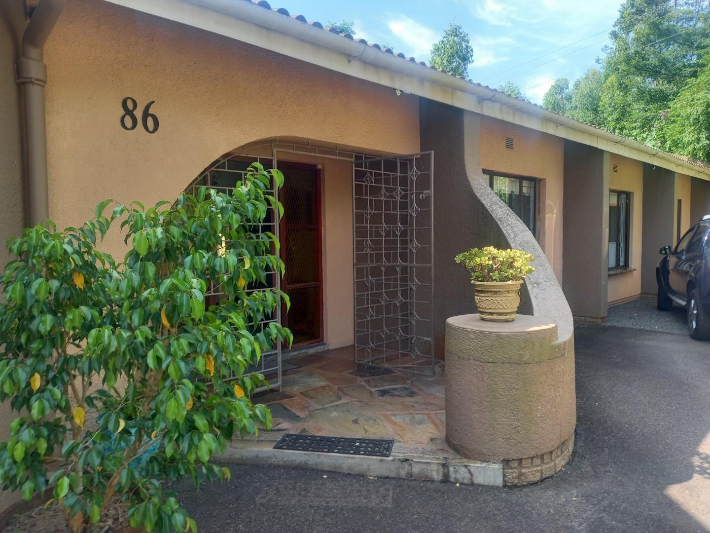 4 Bedroom House for sale in Blythedale 86 Dolphin Crescent P24