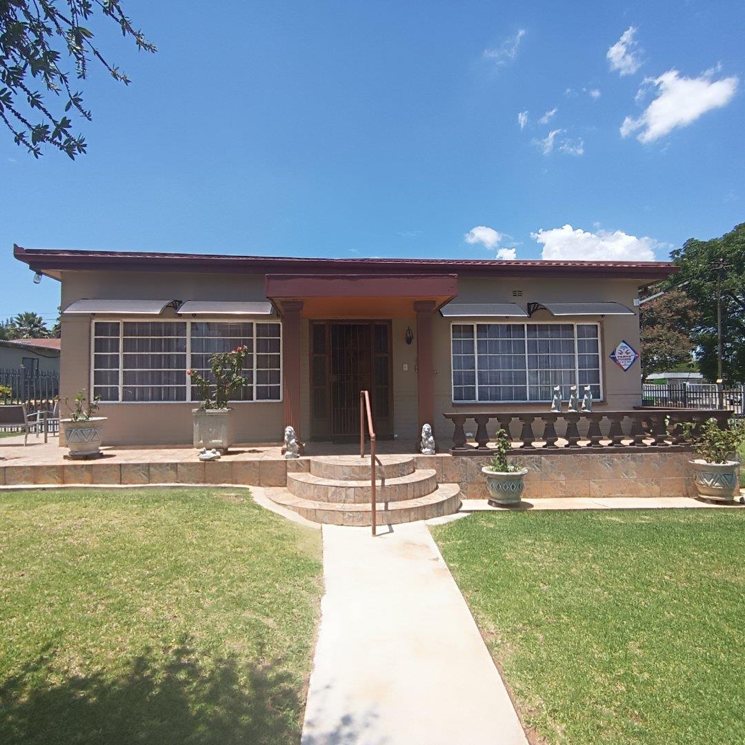 2 Bedroom House for sale in Parys 2 Alleman Street P24113993986