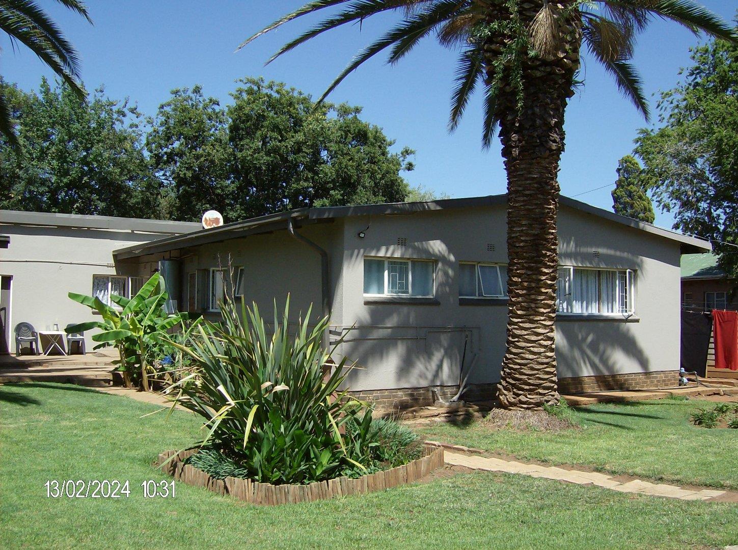 Property and houses to rent in Parys Parys Property
