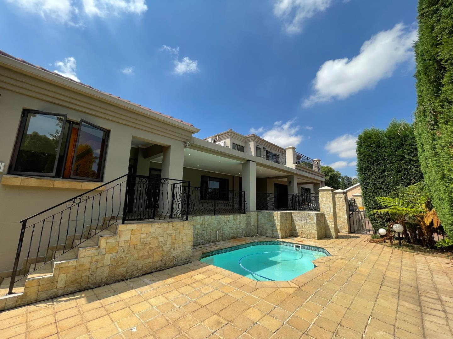 5 Bedroom House for sale in Bedfordview 4a Allen Road P24113998518