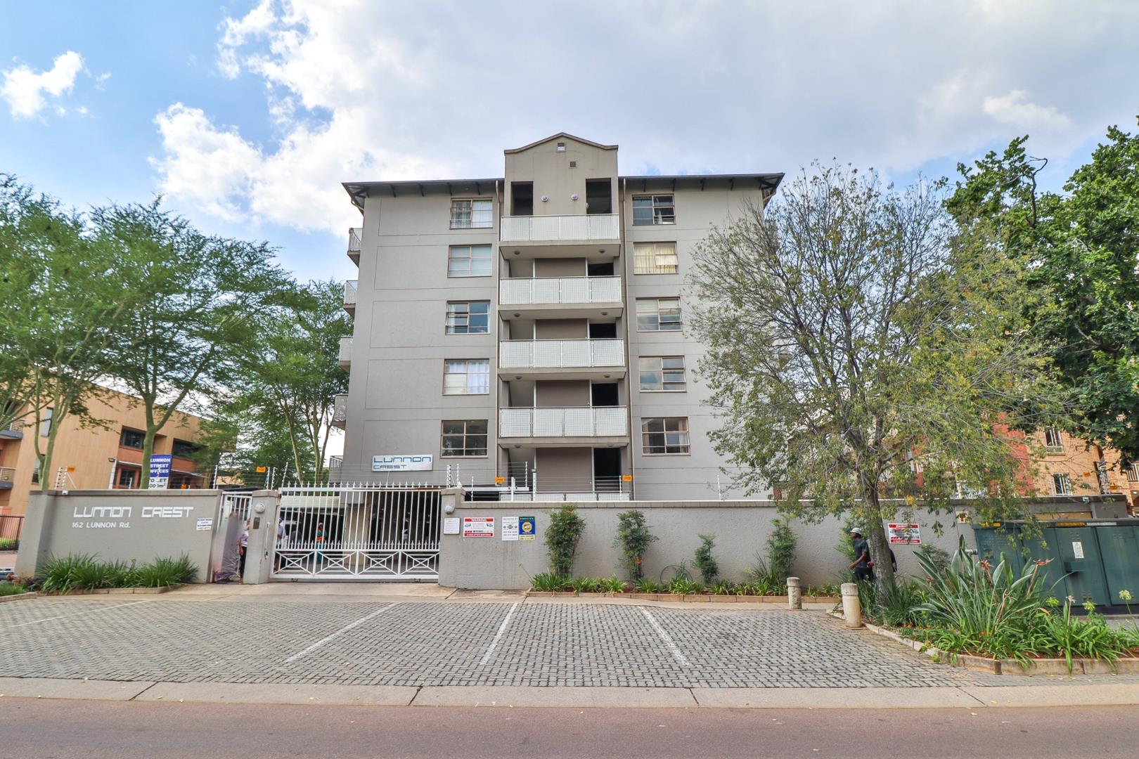 1 Bedroom Apartment / flat for sale in Hillcrest P24113999199