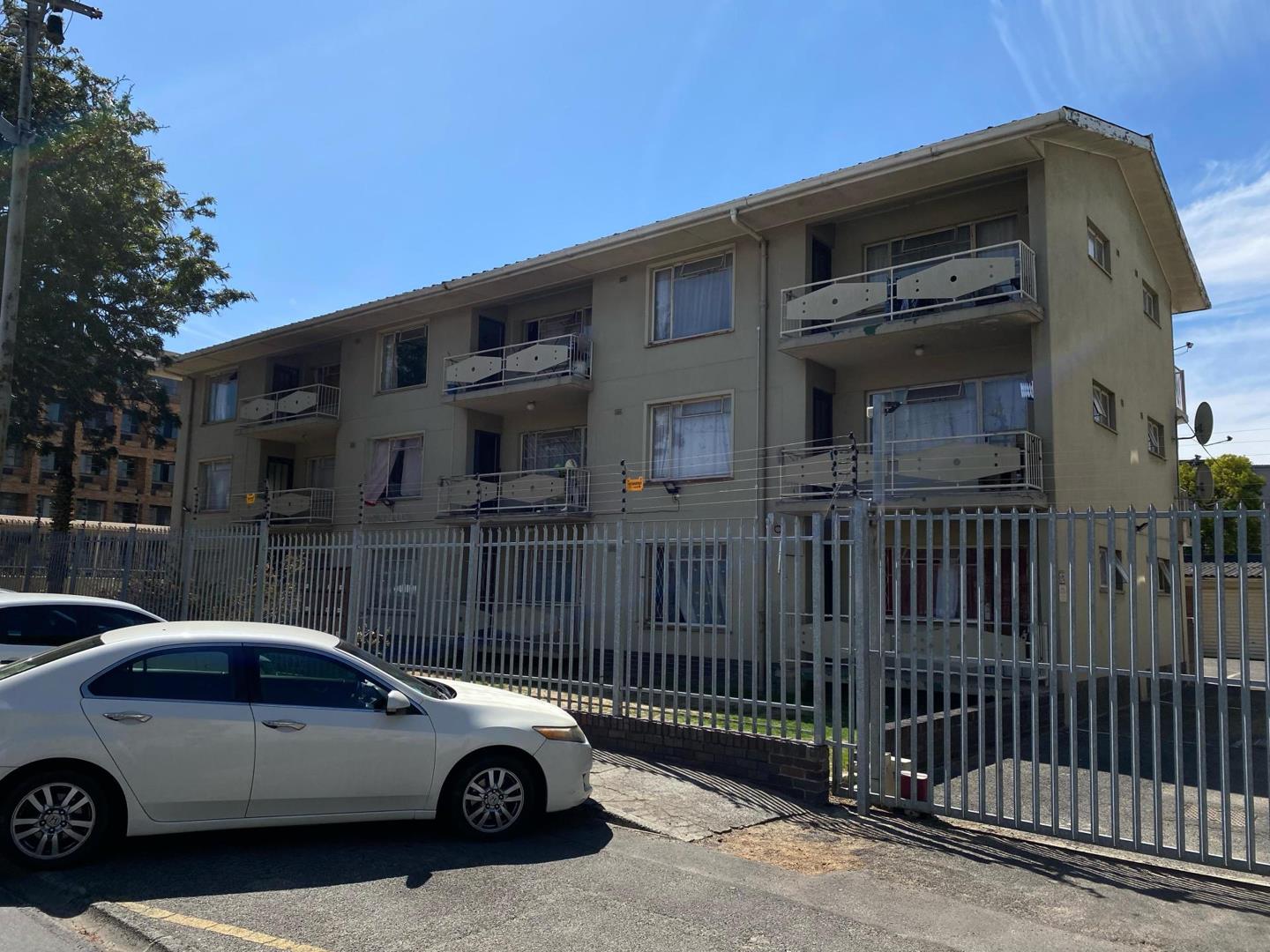 Oakdale Property Apartments / flats for sale in Oakdale