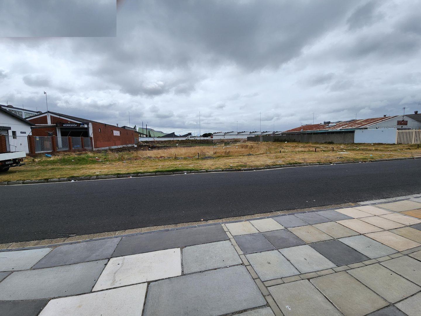 Industrial property for sale in Lansdowne P24113999898