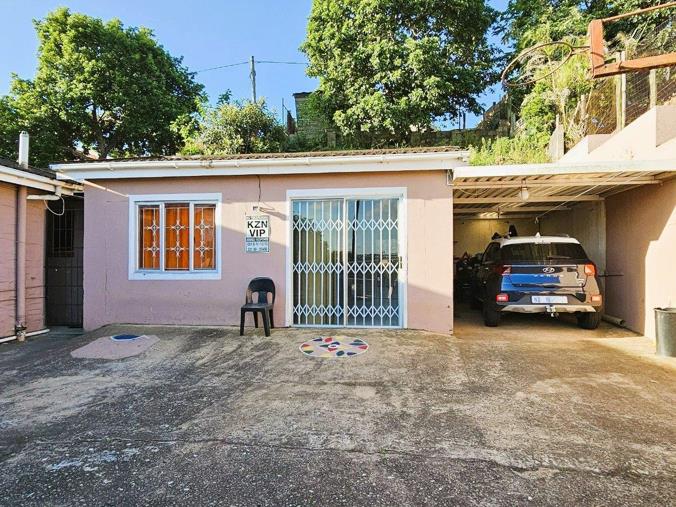 2 Bedroom House to Rent in Newlands West