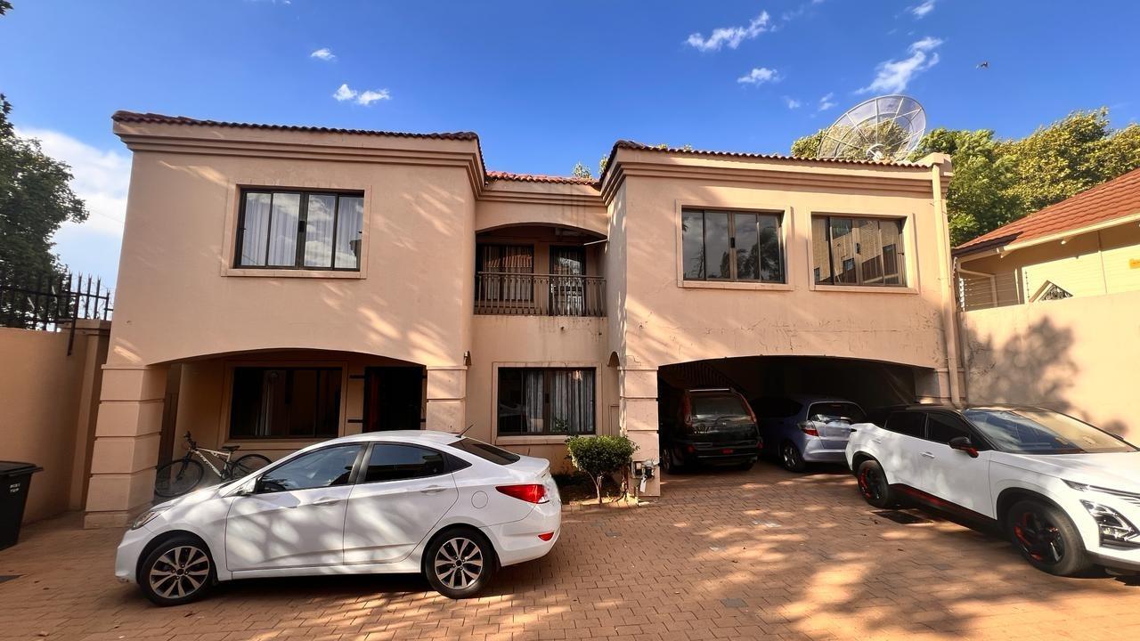 Mayfair Property Townhouses for sale in Mayfair