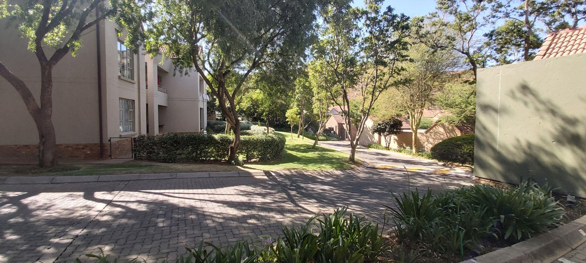 Constantia Kloof, Roodepoort Property Property and houses to rent in