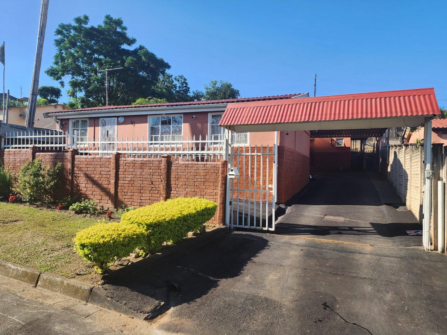 5 Bedroom House for sale in Northdale P24114003303