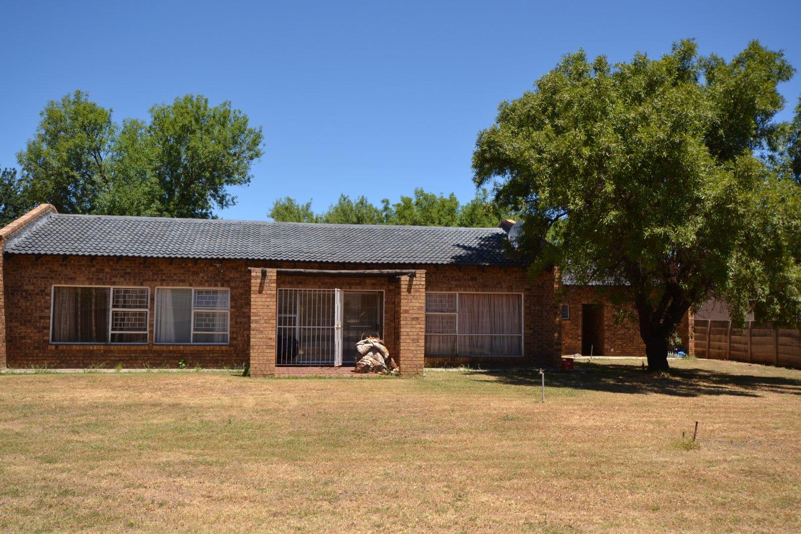 3 Bedroom House for sale in Virginia Park P24114003477