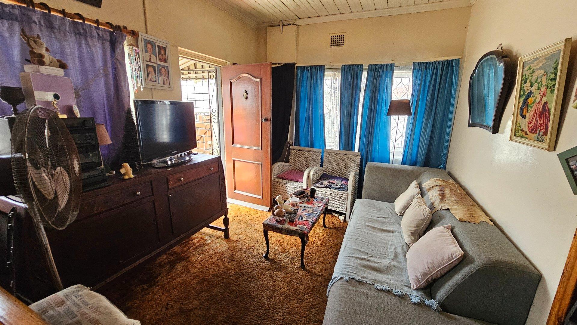 Brooklyn, Milnerton Property Houses for sale in Brooklyn, Milnerton