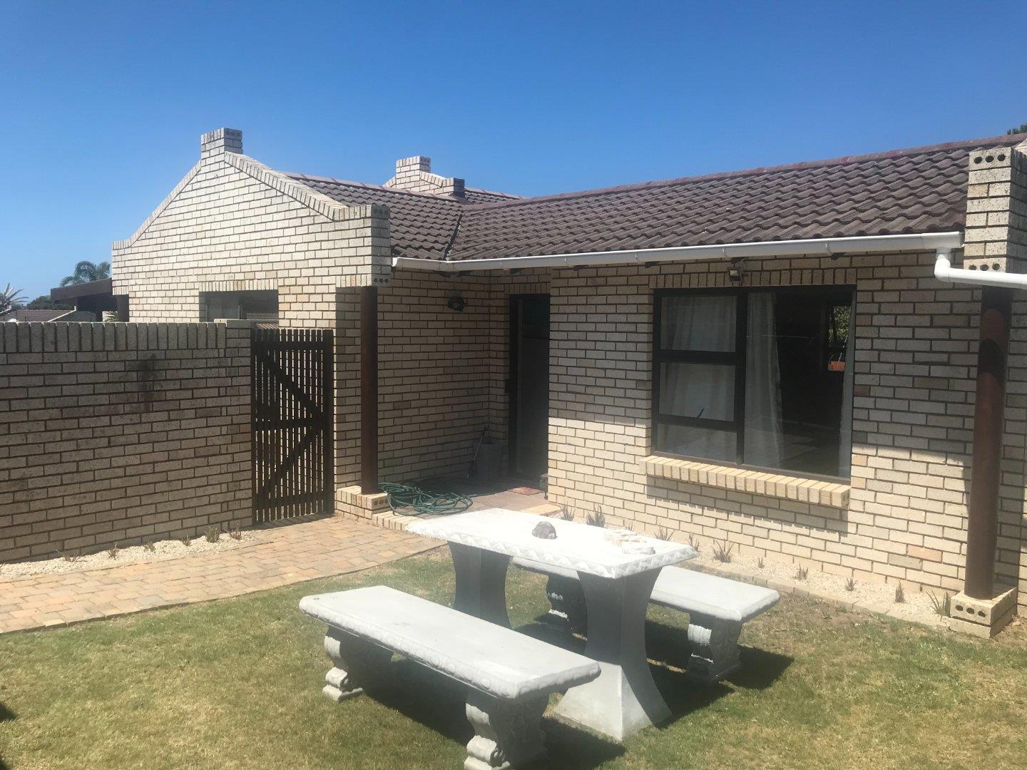 Broadwood Property Property and houses to rent in Broadwood