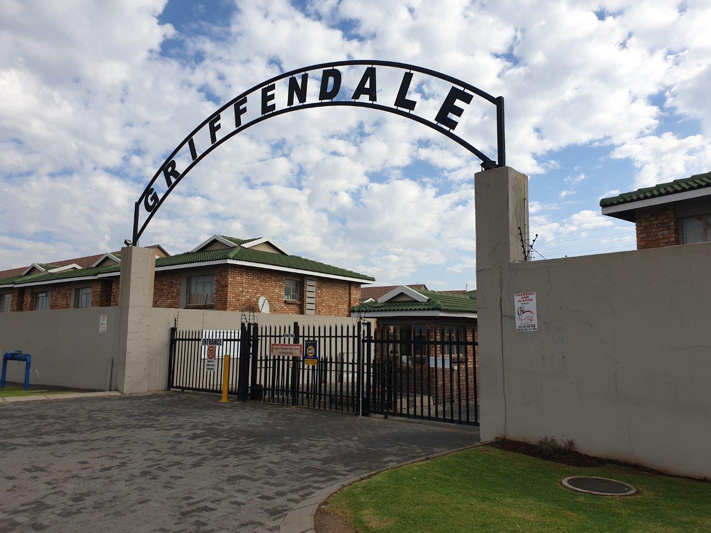 2 Bedroom Apartment / flat to rent in Edleen P24114005937