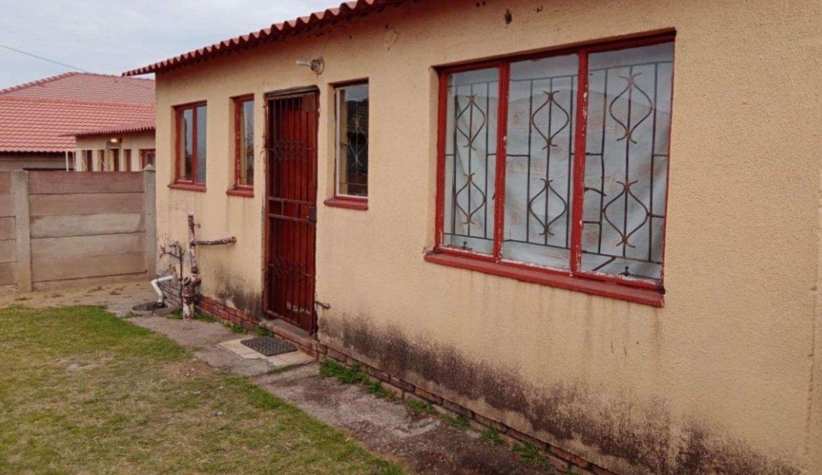 2 Bedroom House for sale in Kwaguqa Ext 4 P24114006508