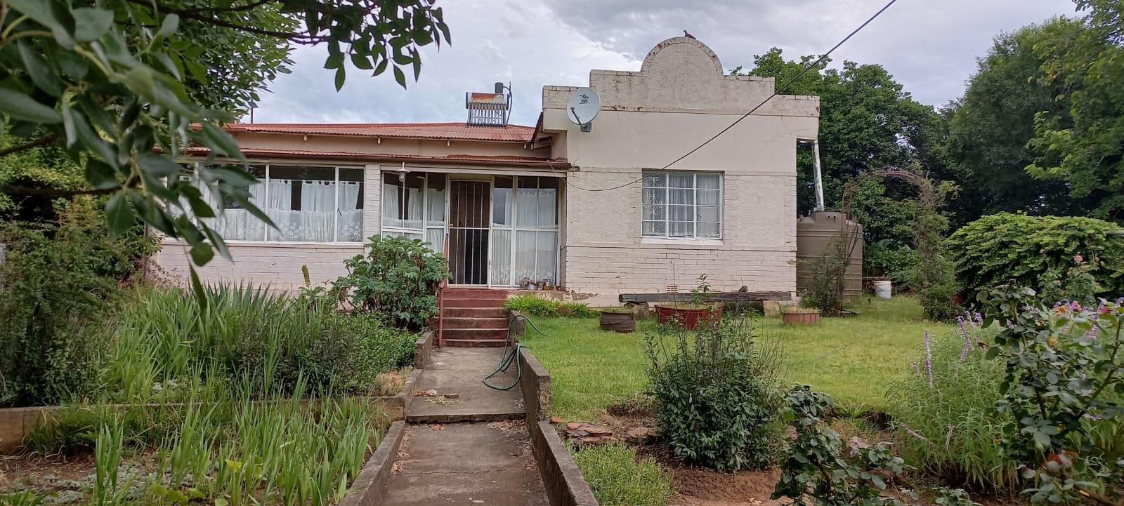 4 Bedroom House for sale in Lindley P24114008338