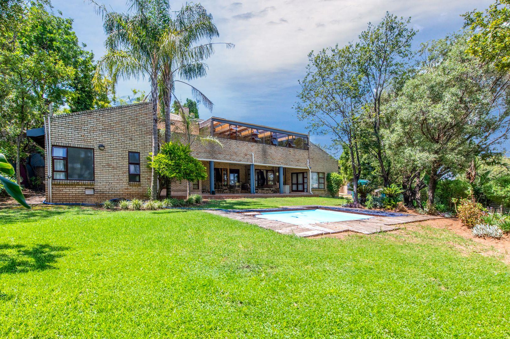 4 Bedroom House for sale in Kyalami Estate 50 Kenilworth Street P24