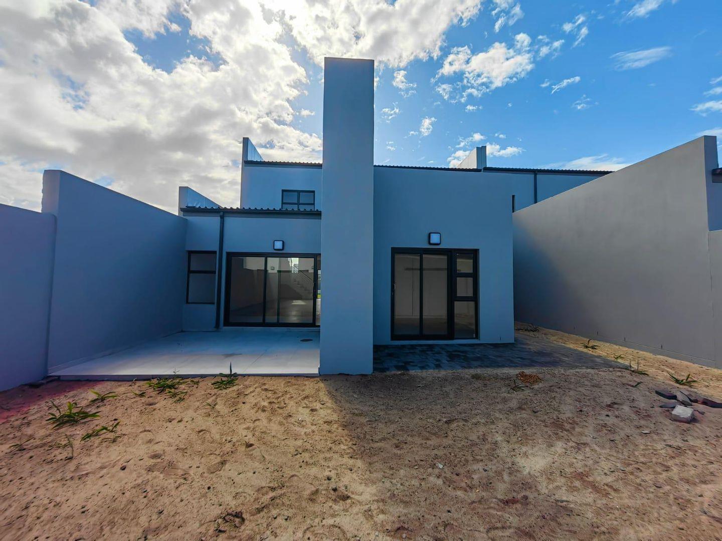 4 Bedroom House for sale in Sandown P24114011165