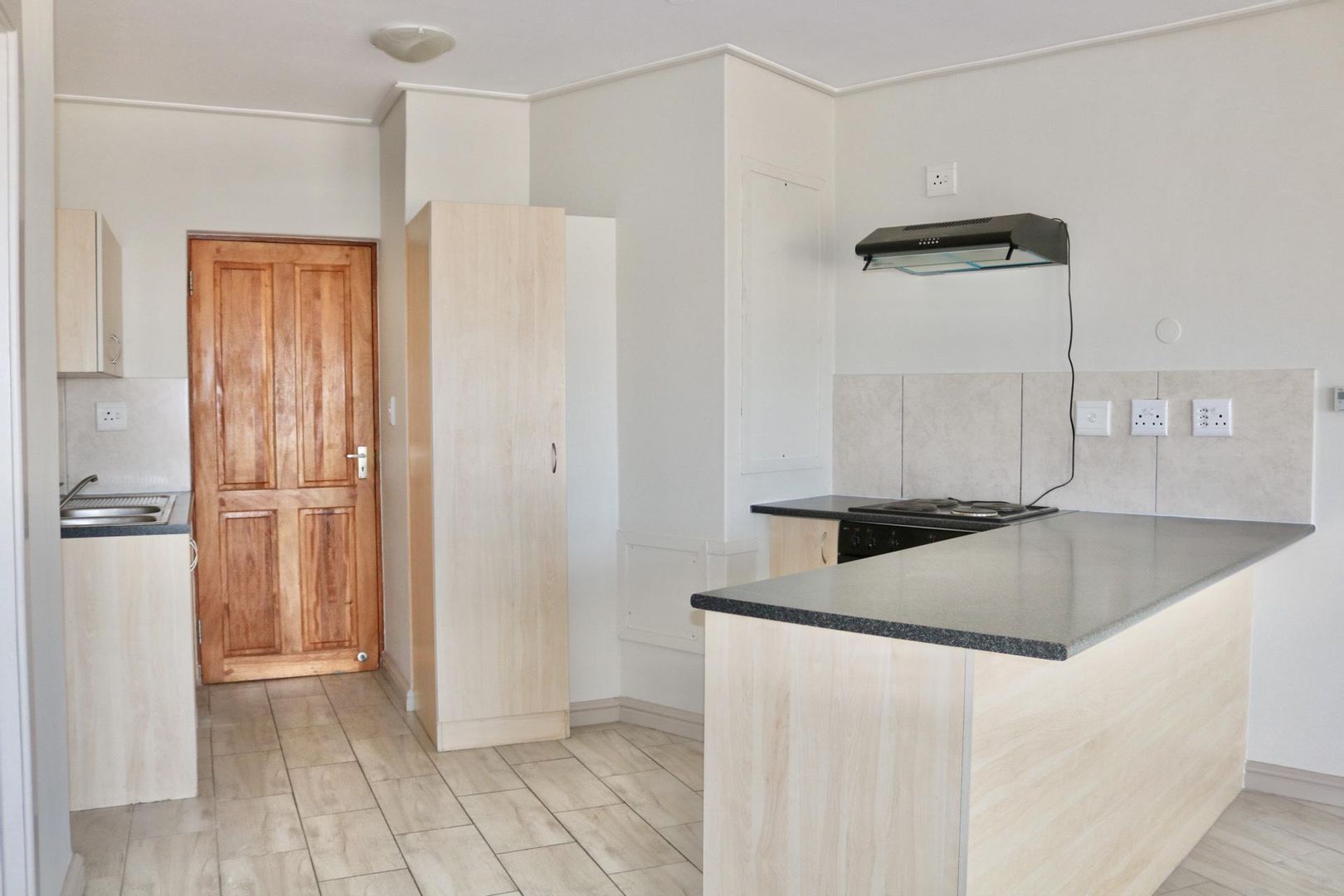 1 Bedroom Apartment / flat for sale in Royal Ascot 82 Milnerton Drive P24114012905