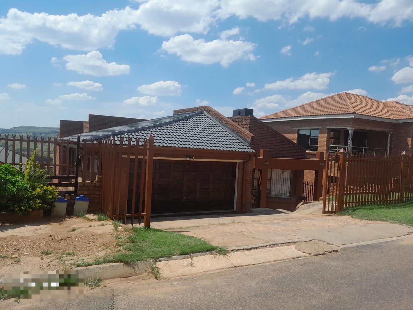 3 Bedroom House for sale in Saulsville P24114015522