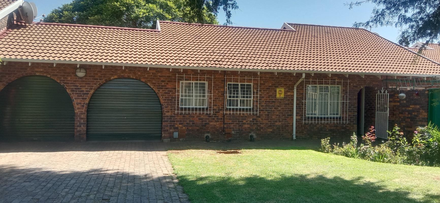 Edleen Property Townhouses for sale in Edleen Page 2