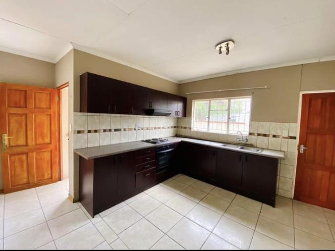 3 Bedroom House to Rent in Ongwediva Central