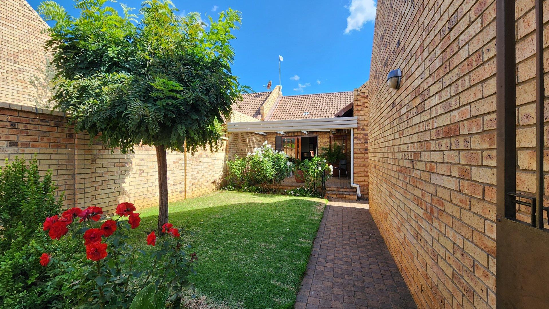 Pentagon Park Property Property and houses for sale in Pentagon Park