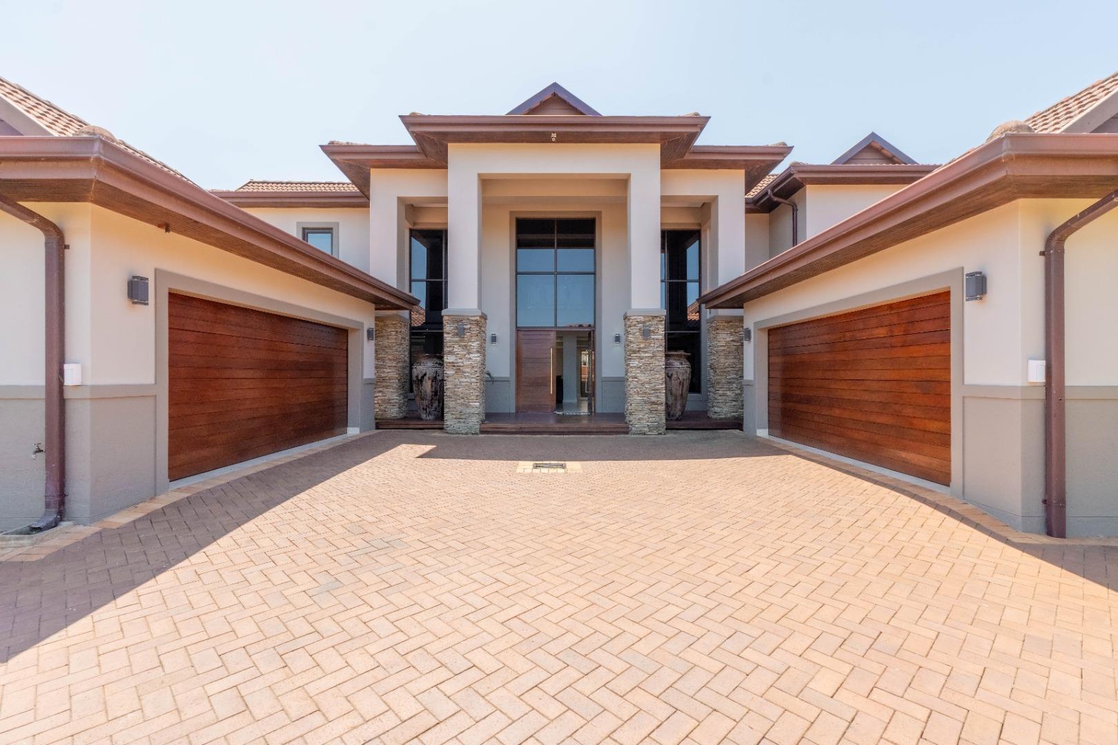 Izinga Estate Property Houses for sale in Izinga Estate