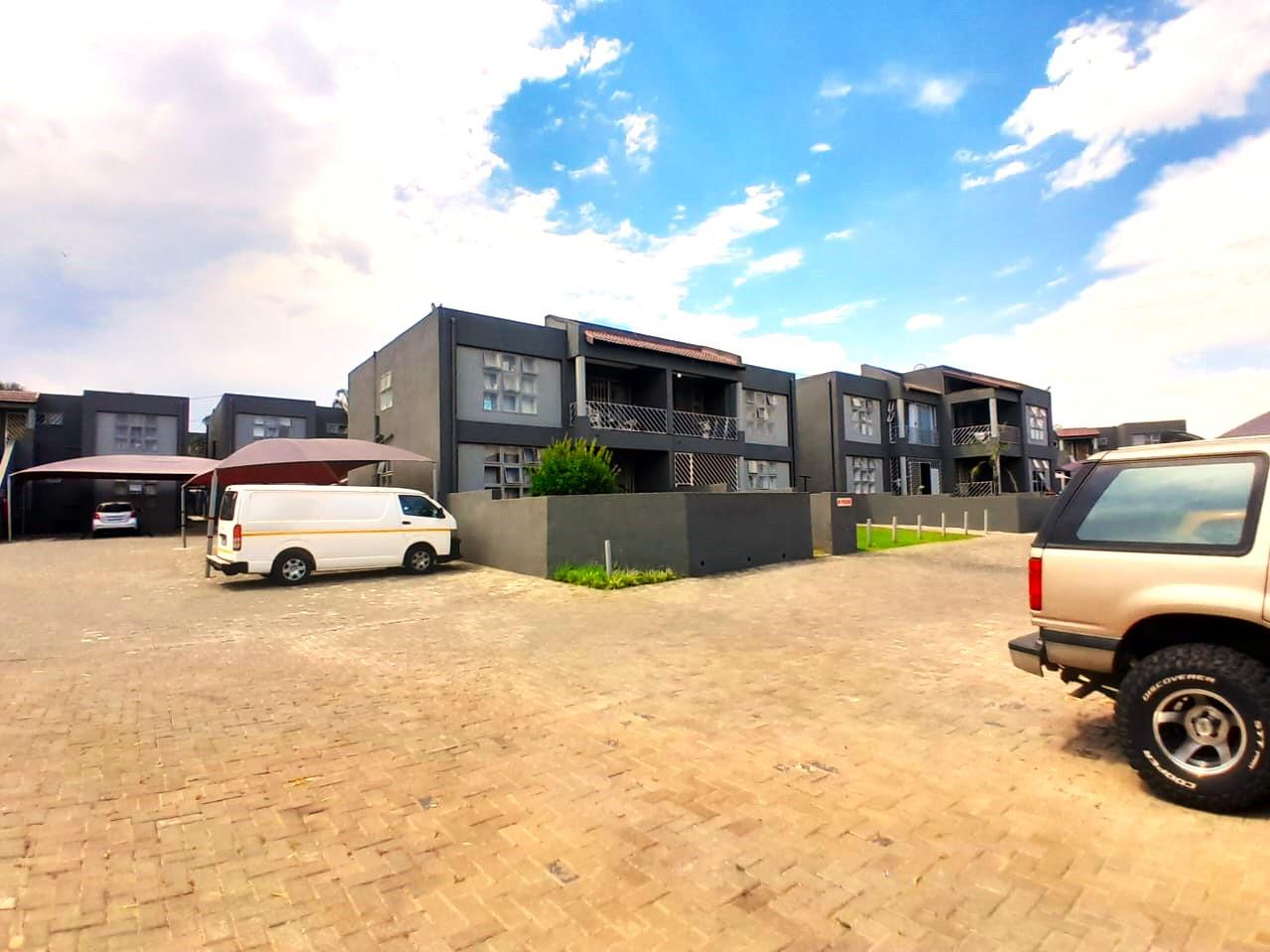 2 Bedroom Apartment / flat for sale in Mulbarton P24114021637