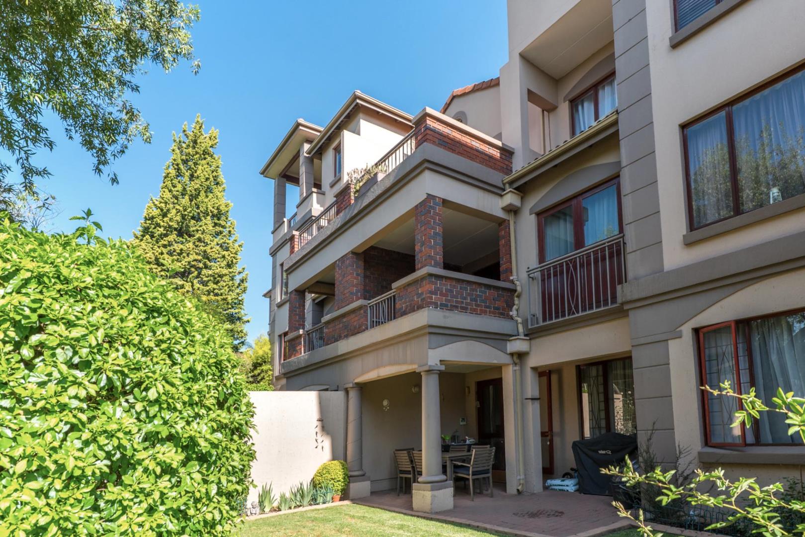 2 Bedroom Townhouse for sale in Dowerglen Ext 4 P24114021944