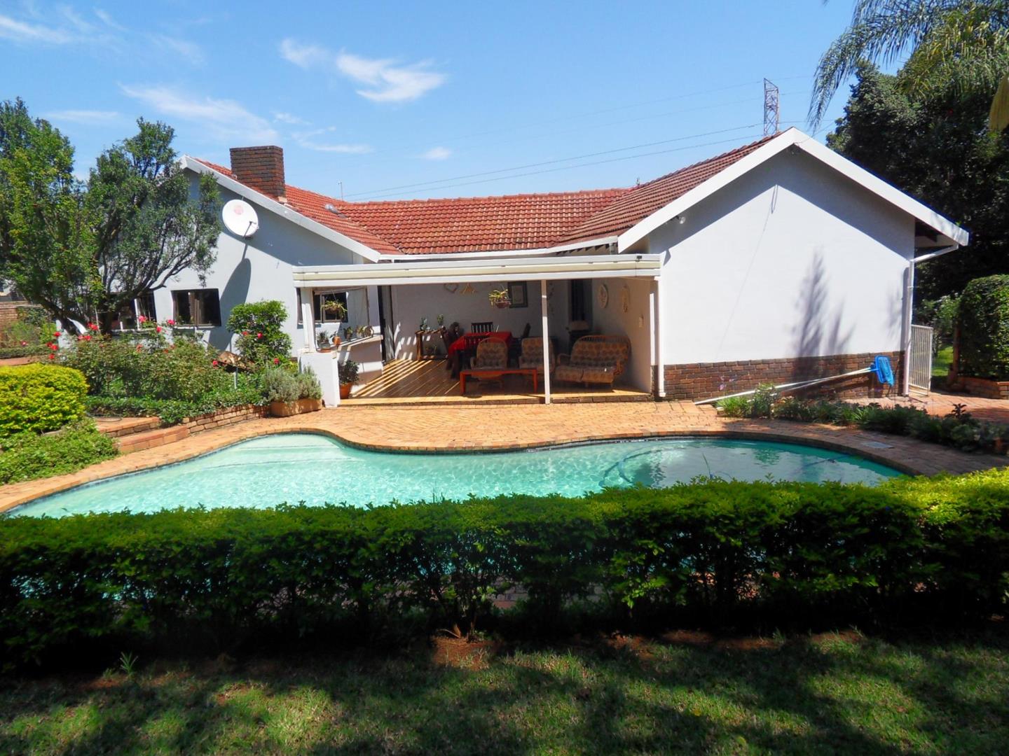 4 Bedroom House for sale in Lynnwood Ridge P24114026950