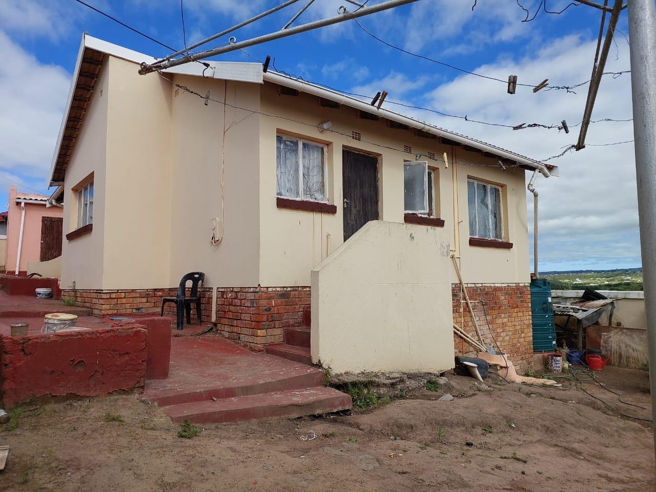 5 Bedroom House for sale in Mdantsane Nu 17 P24114027906