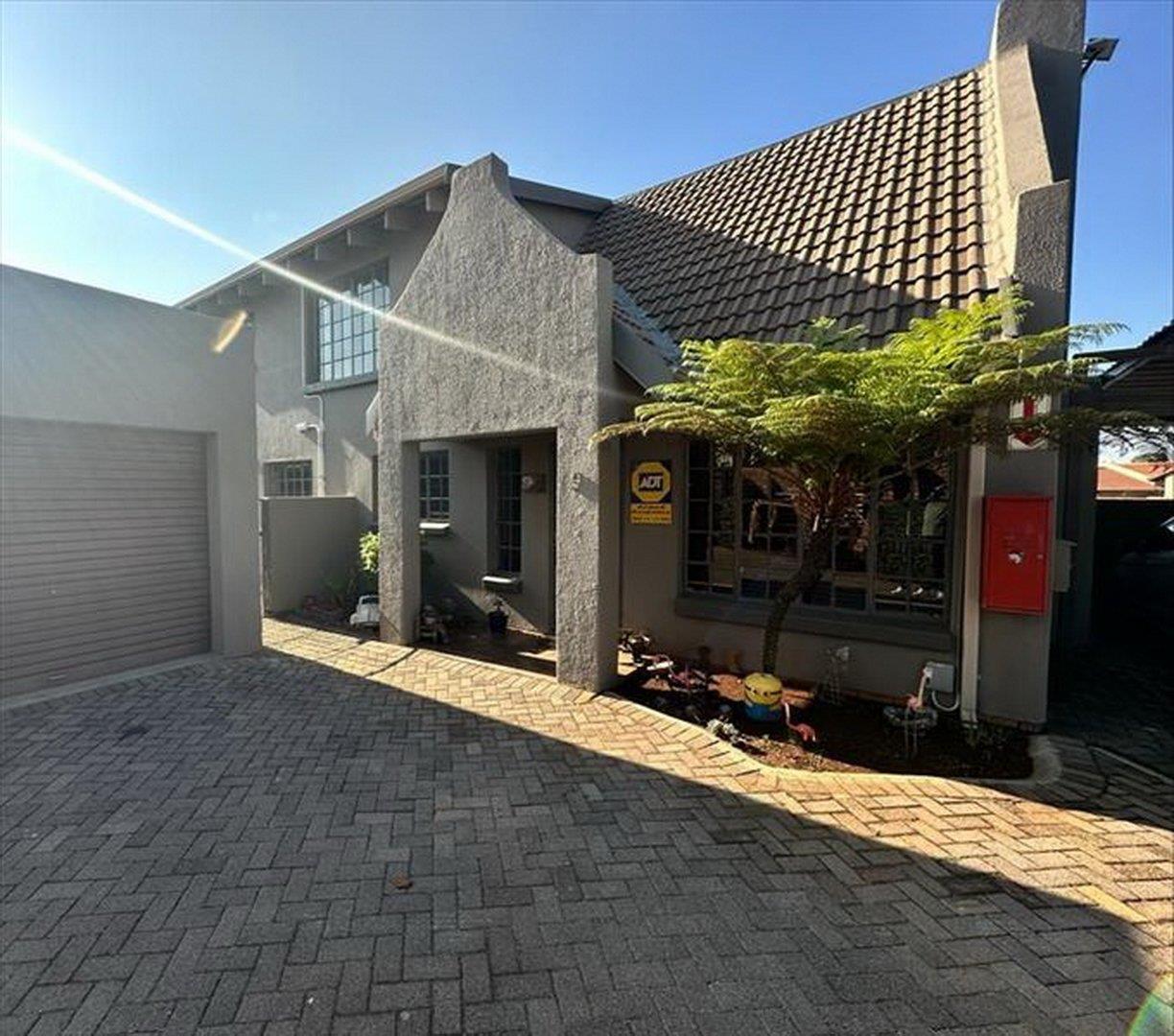 3 Bedroom Apartment / flat for sale in Norkem Park 39 Quintus Van Der