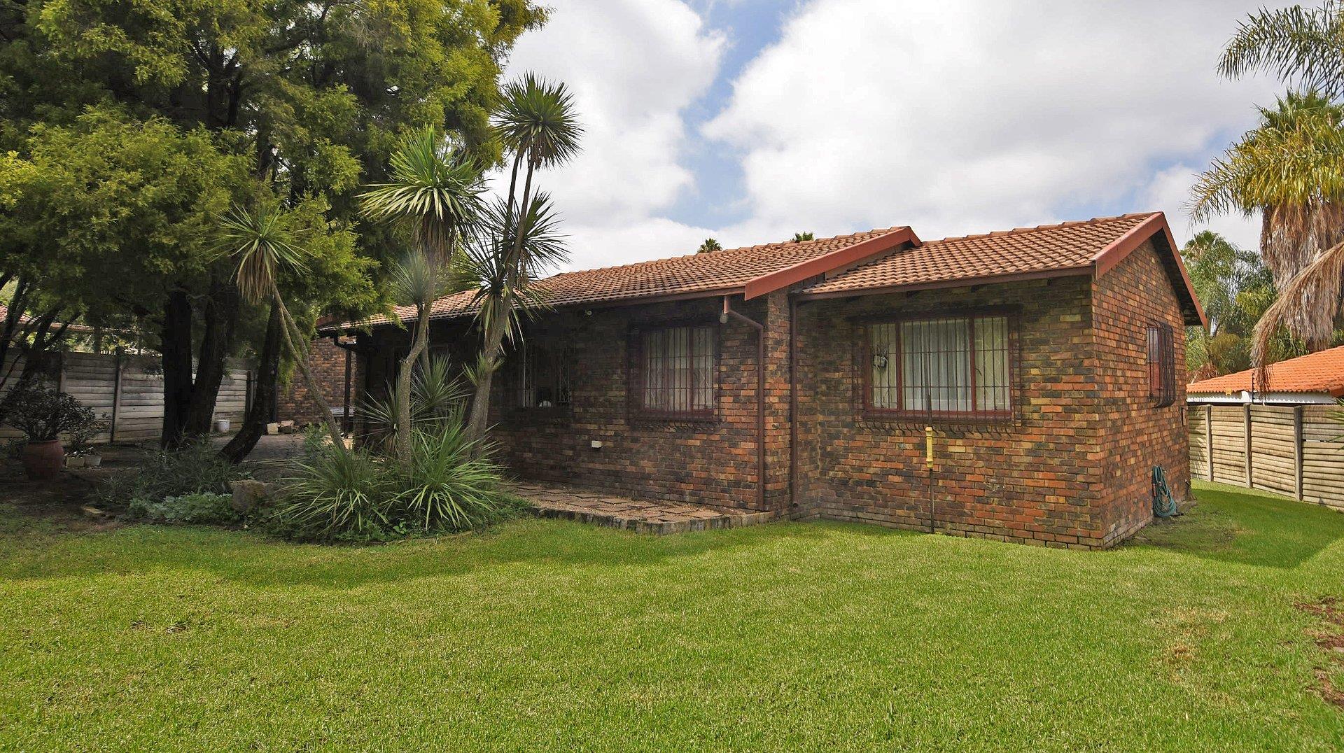 Allen's Nek Property Property and houses for sale in Allen's Nek