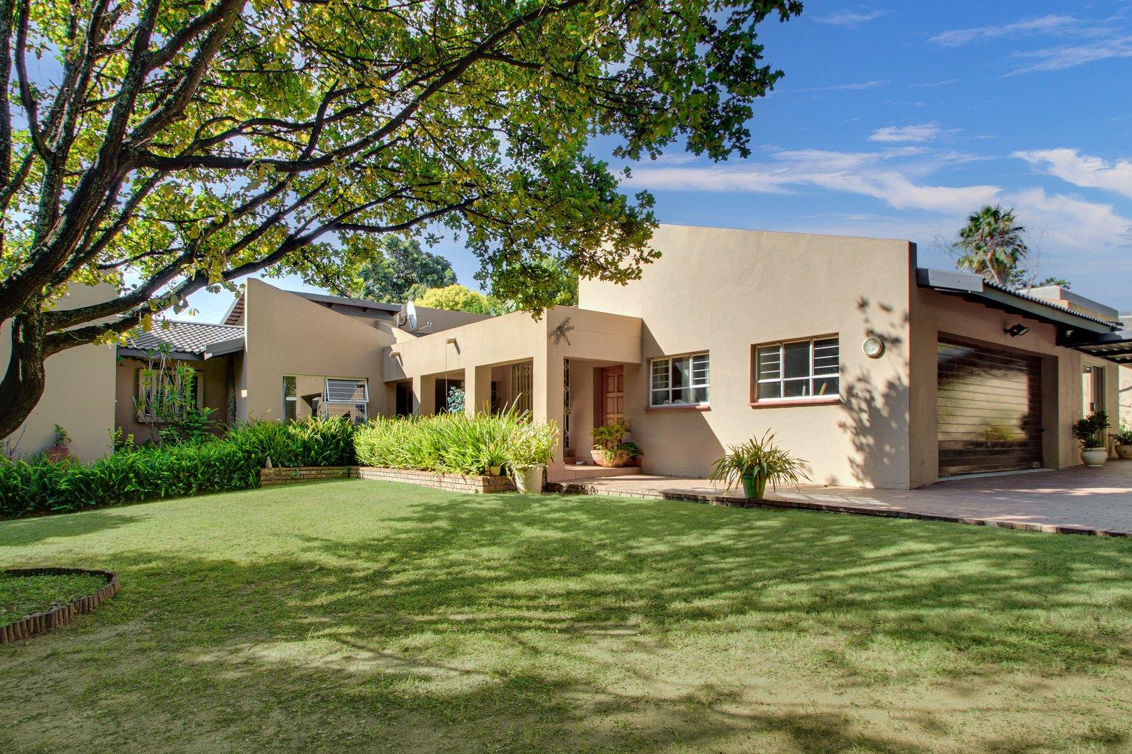 Douglasdale Property Houses to rent in Douglasdale