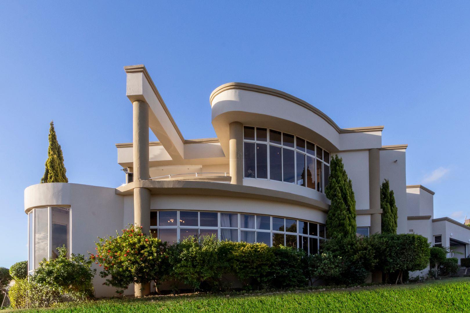 4 Bedroom House for sale in Dennegeur P24114010799