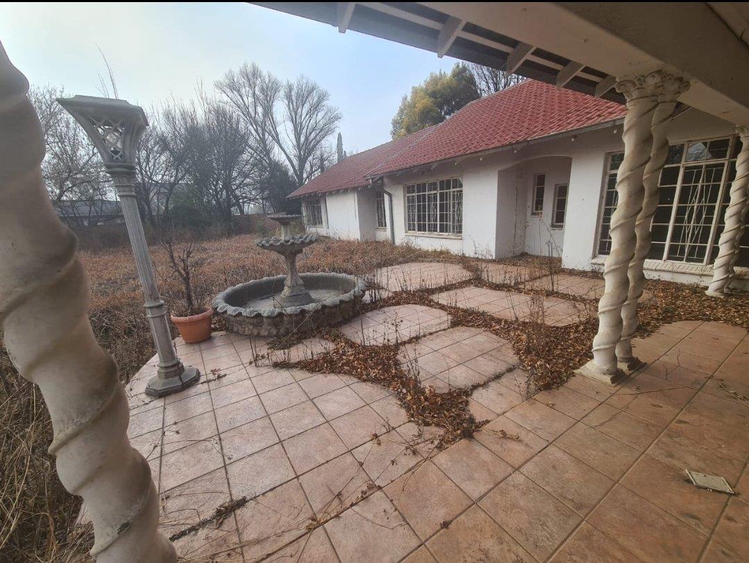 4 Bedroom House for sale in Three Rivers Proper P24114033498