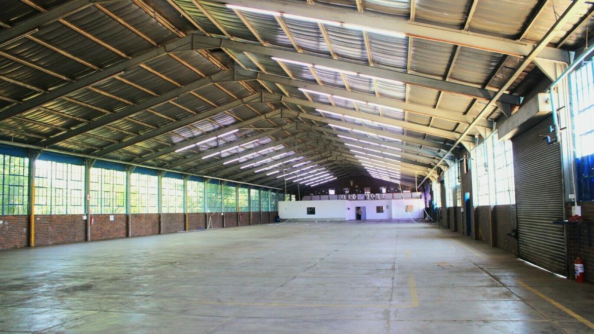 Industrial property to rent in Rosslyn 68 Hendrik Van Eck St P24