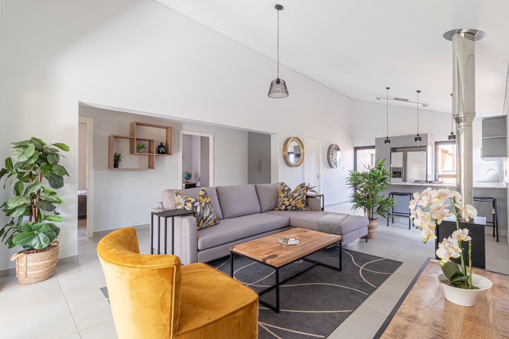 3 Bedroom Townhouse for sale in Avianto Estates R 20 000.00 Cash