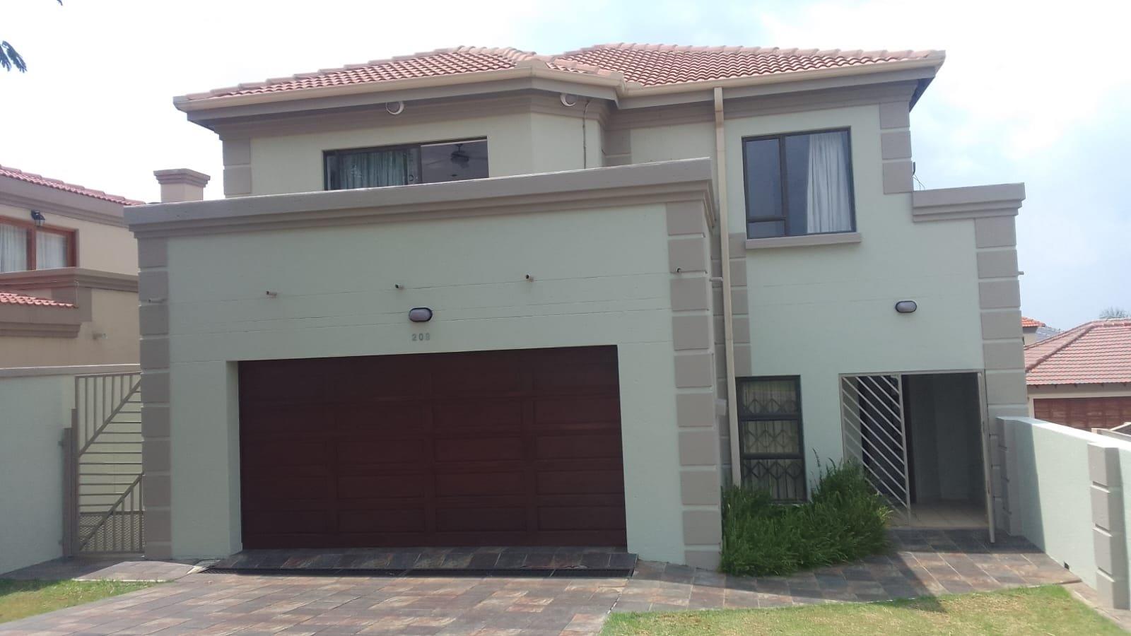 3 Bedroom House for sale in Reyno Ridge P24114034911