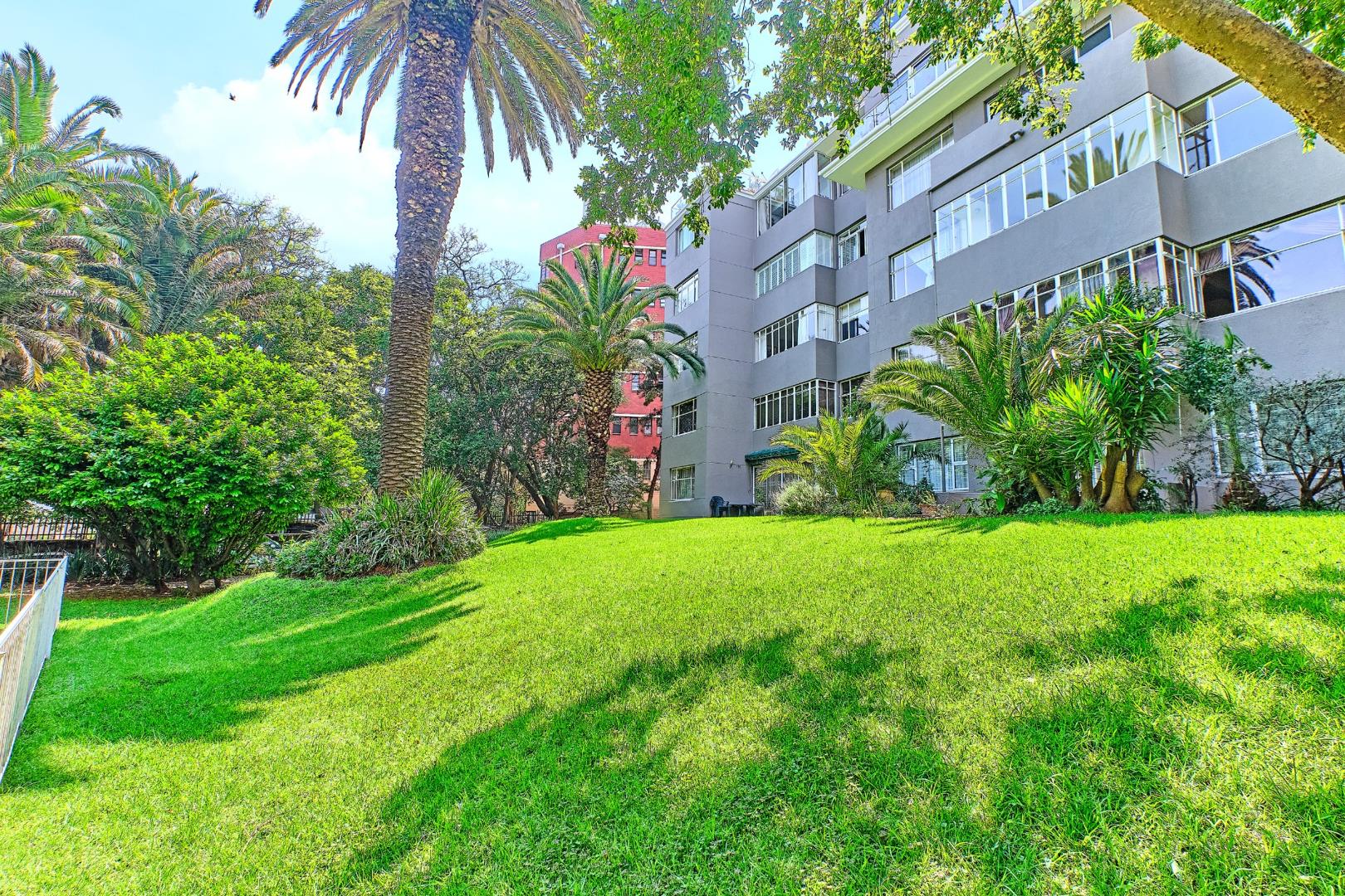 Houghton Estate Property Apartments / flats for sale in Houghton