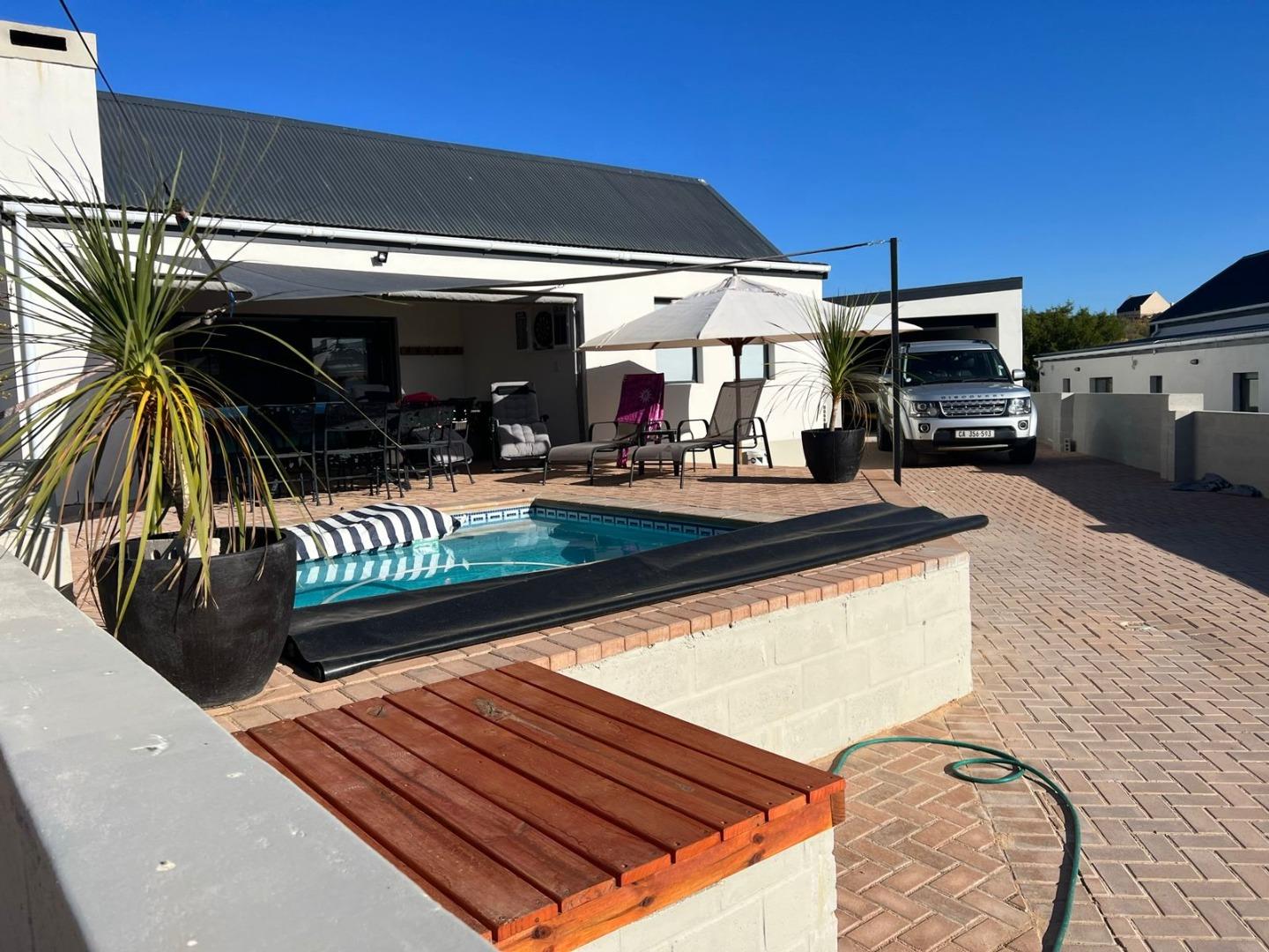 5 Bedroom House for sale in Clanwilliam P24114036976